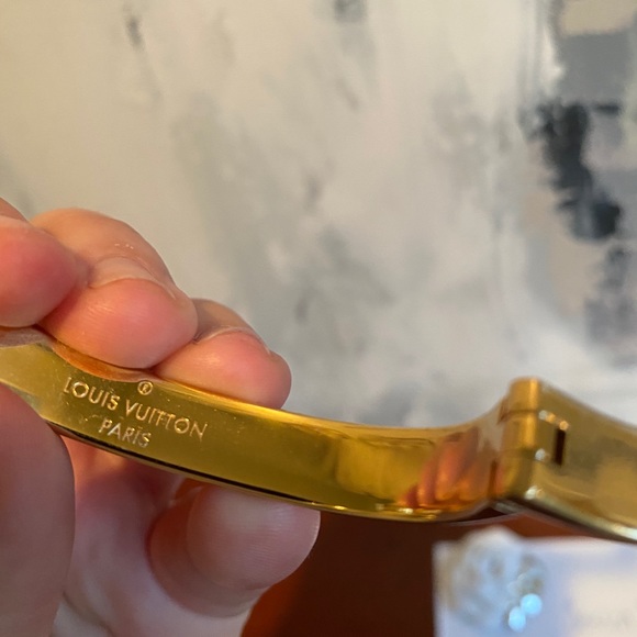 Louis Vuitton Nanogram Bracelet 19 Gold - Picture 7 of 9